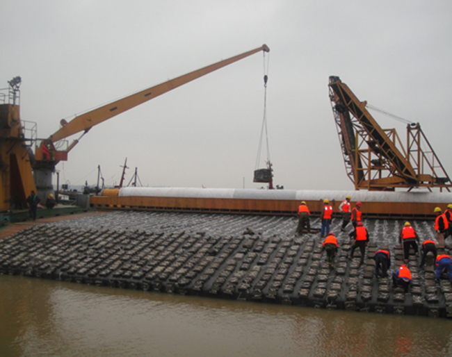 長(zhǎng)江南京以下12.5米深水航道通州、上海段